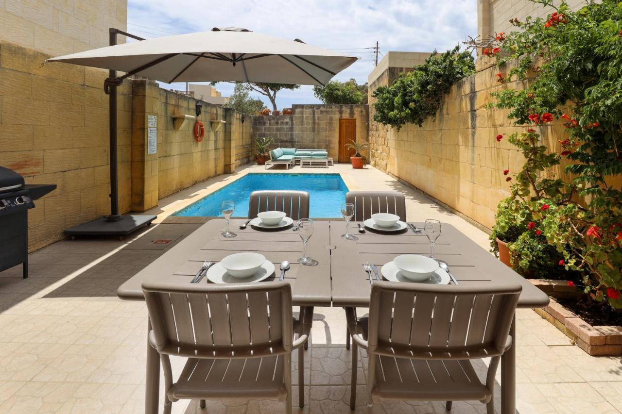 Villa Superb Maltese Farmhouse With Private Pool à Victoria Extérieur photo