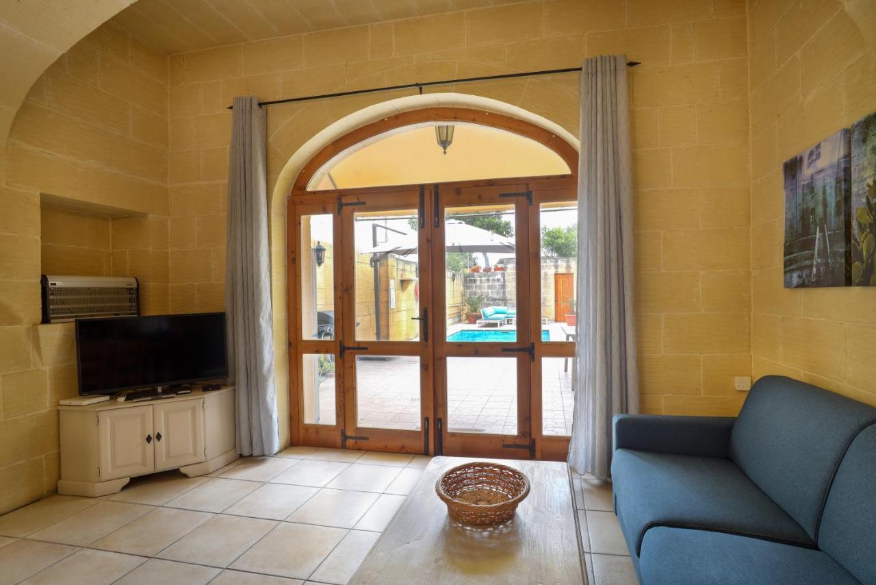Villa Superb Maltese Farmhouse With Private Pool à Victoria Extérieur photo